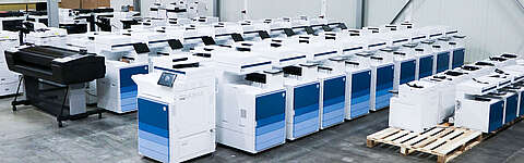 Drucker der Marke HP in einer MODOX-Lagerhalle